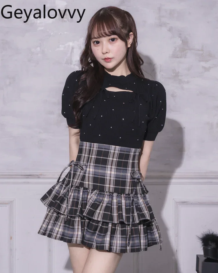 T-shirt a maniche corte con colletto cavo con lacci patchwork in due pezzi falso originale in stile giapponese Top corto in maglia a costine con diamanti