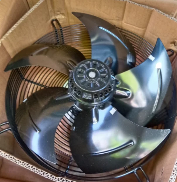 A4E300-AP26-02 230V 68/92W  FAN 100%  new and original