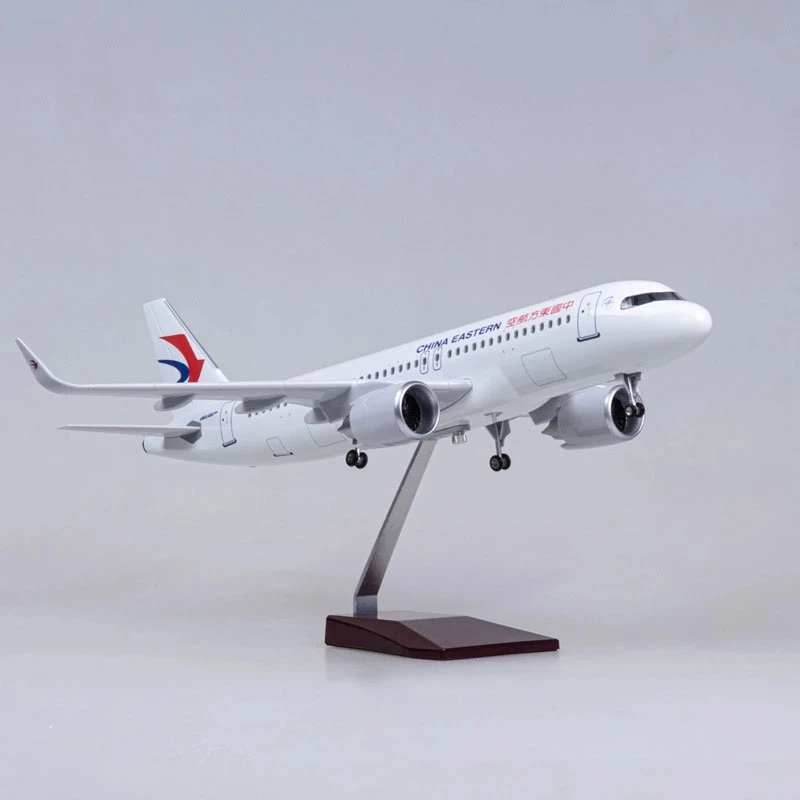 

1/80 Scale 47 cm China Eastern Airlines A320 Neo With Lighting And Wheels Die-cast Resin Aircraft Model Collectible Display Item