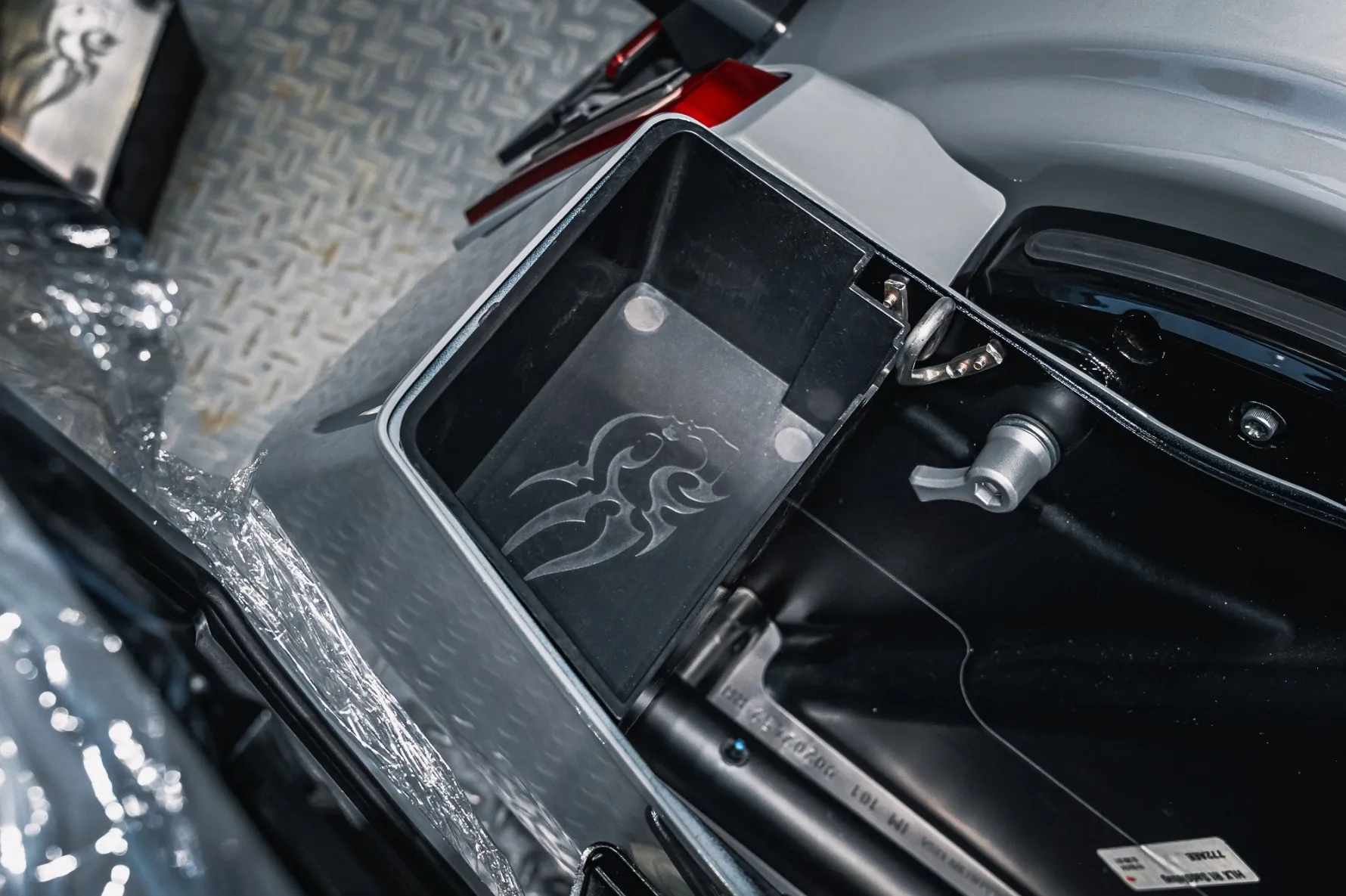 Motorcycle Black Hard Saddlebag Tray Organizer Storage Cover For Road Glide FLTRX 2024-UP FLTRXSE 2023-UP ST FLRXSTSE 2024-UP