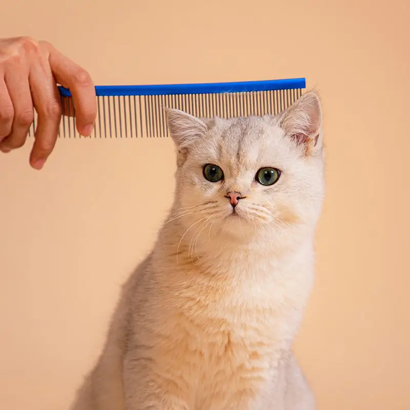Pet Grooming Comb: Professional Stainless Steel Detangling Comb for Cats – Removes Loose Hair and Dead Hair