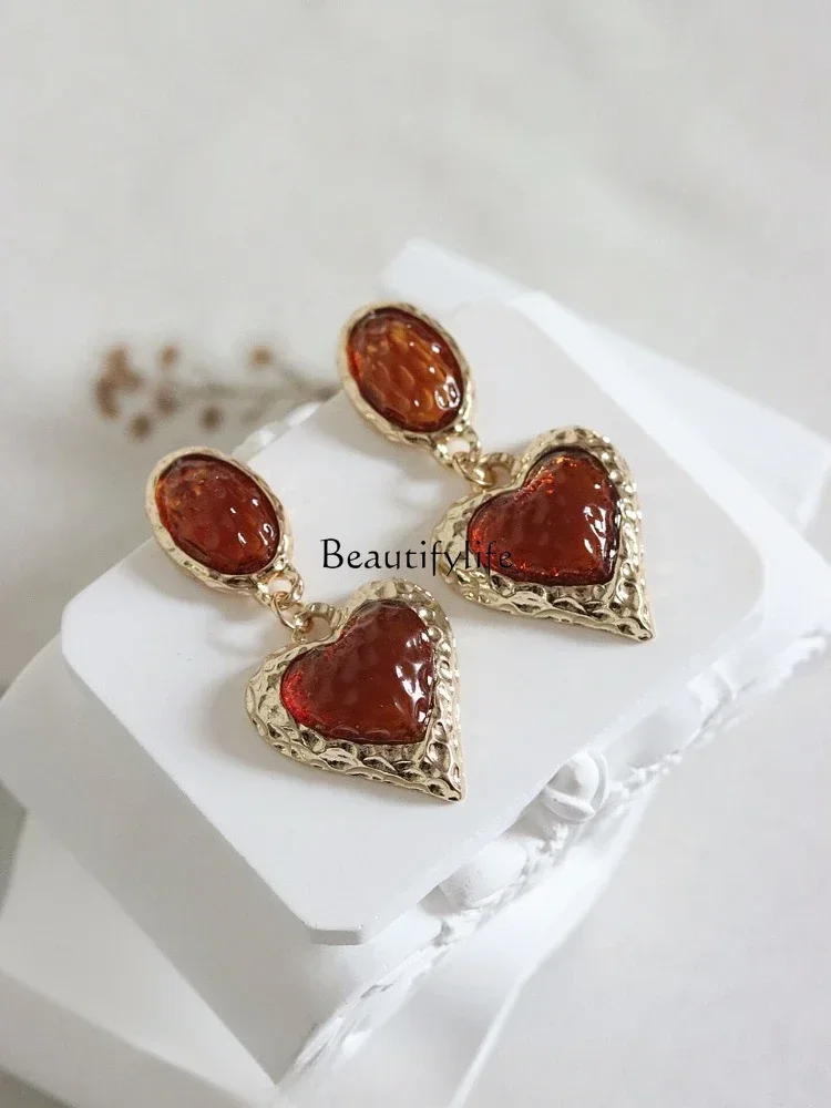 Retro Amber Heart-Shaped Mid-Ancient Earrings