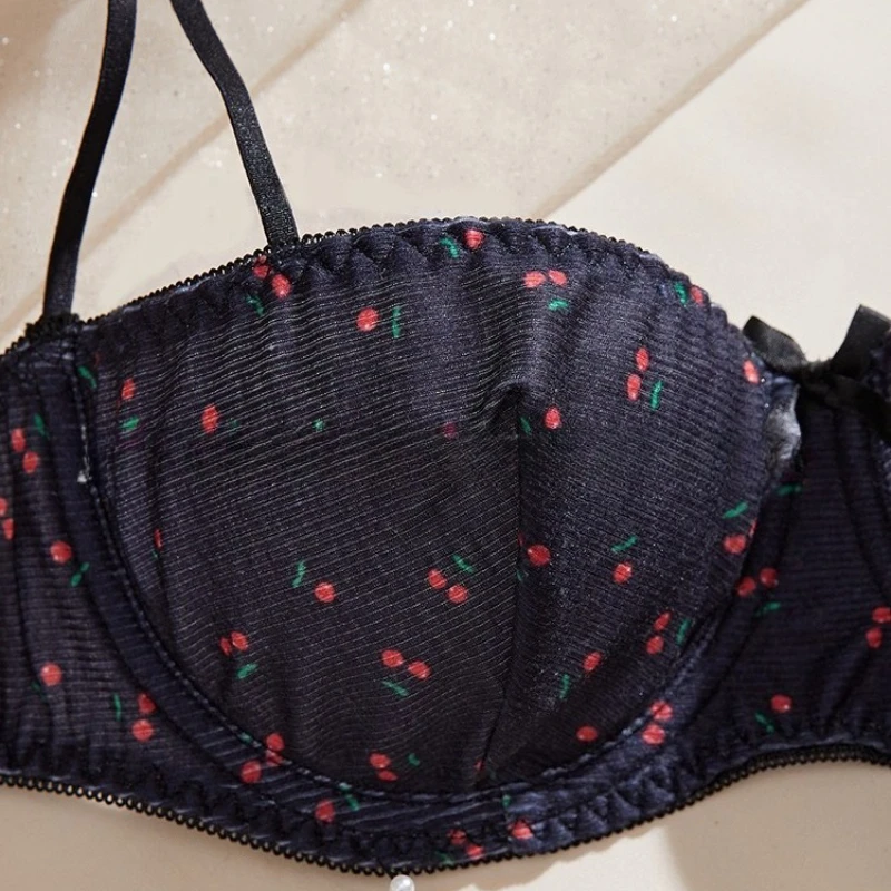 Dámská podprsenka s push-up efektem a krajkou, transparentní, s kalhotkami - náhled 6