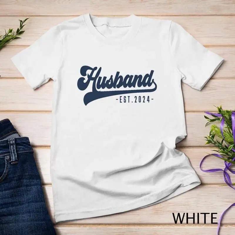 Husband Est 2024 Just Married Honeymoon Hubby Wedding Couple Unisex T shirt