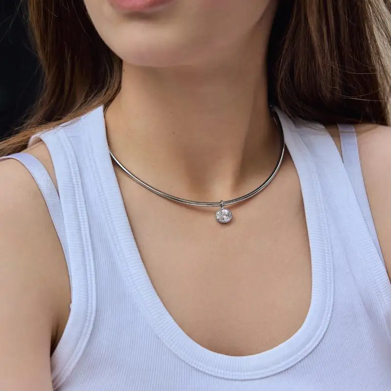 Zarte geometrische Zirkon-Anhänger-Halskette für Frauen, minimalistische Edelstahl-Halskette, modisches Schmuckgeschenk – Detail 6