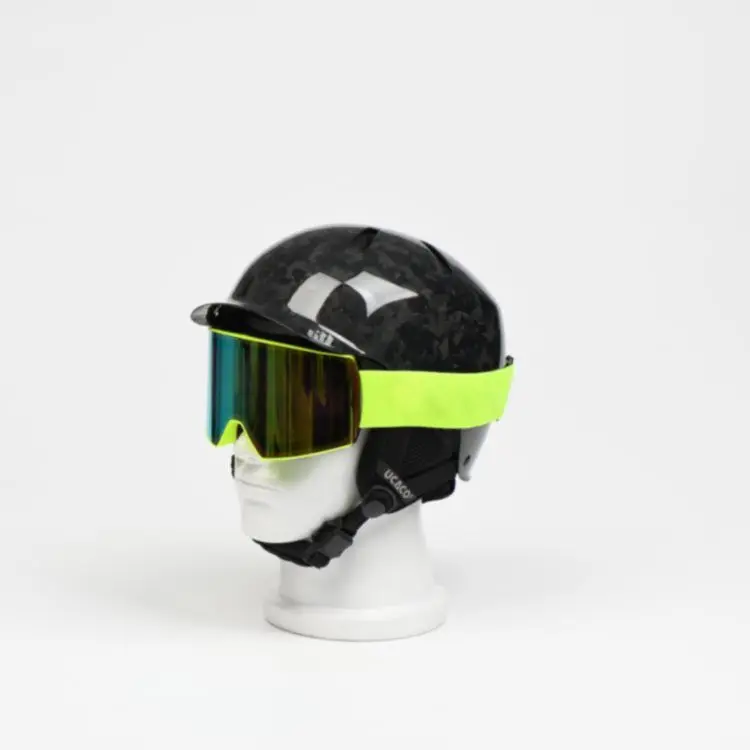 프라이빗 맞춤 고품질 탄소 섬유 편안한 착용감 스키 헬멧 (겨울 야외 스포츠용)