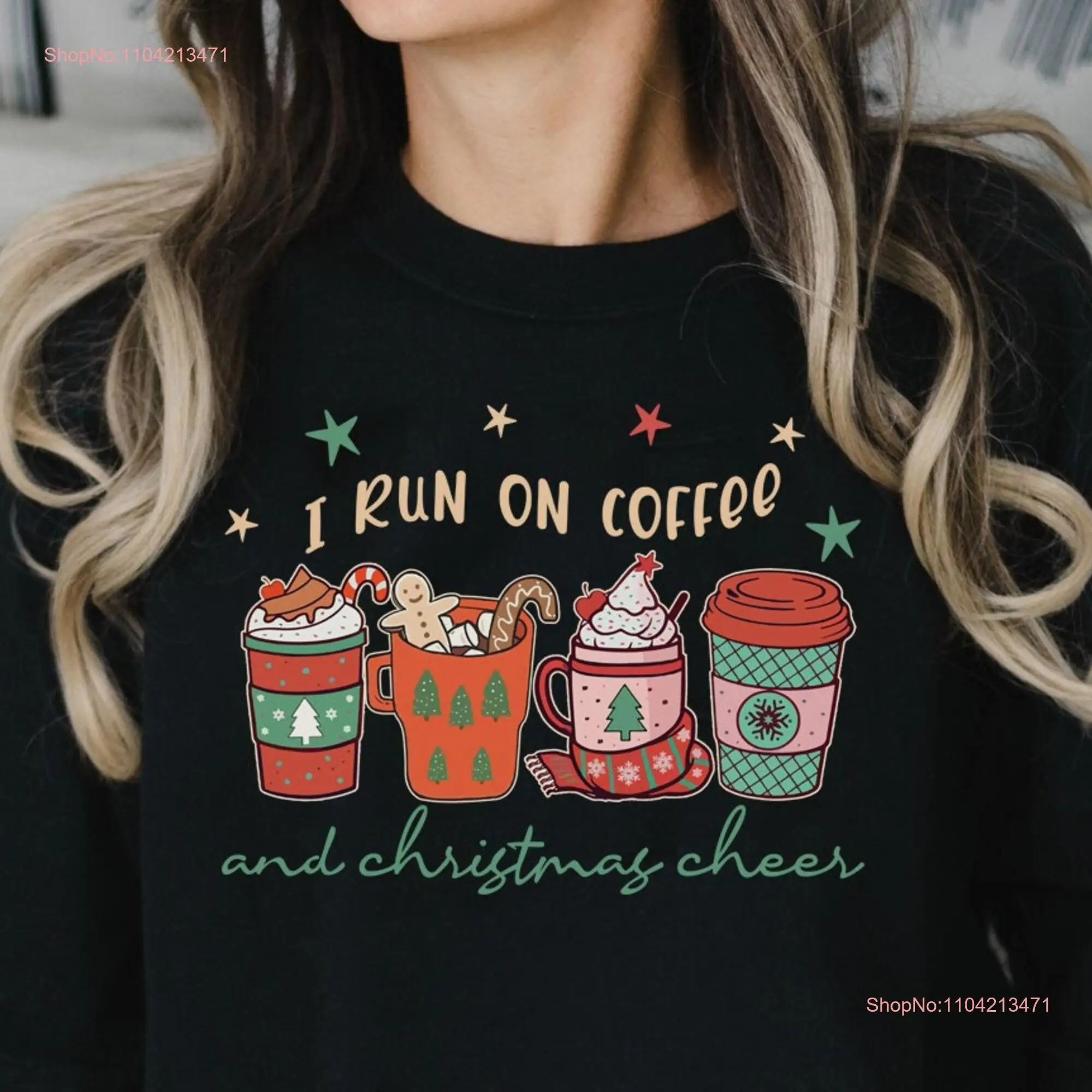 

Рождественская футболка Coffee Lover Winter SweaT X Mas Comfort Colors I Run on and Cheer с длинными или короткими рукавами