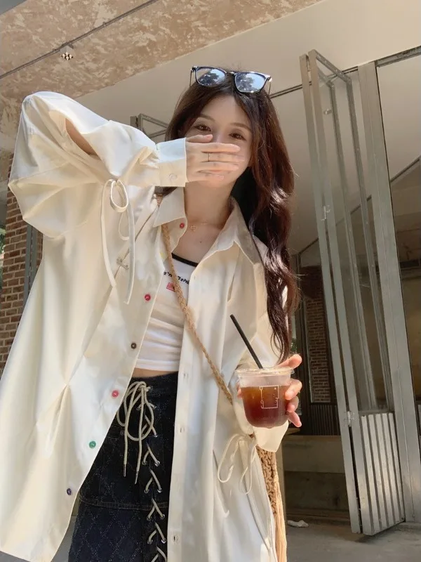 

Весенне-осенняя дизайнерская новинка: пальто-рубашка с пуговицами и длинным рукавом, свободного кроя, цвет молочный абрикос, для женщин, коллекция 2026