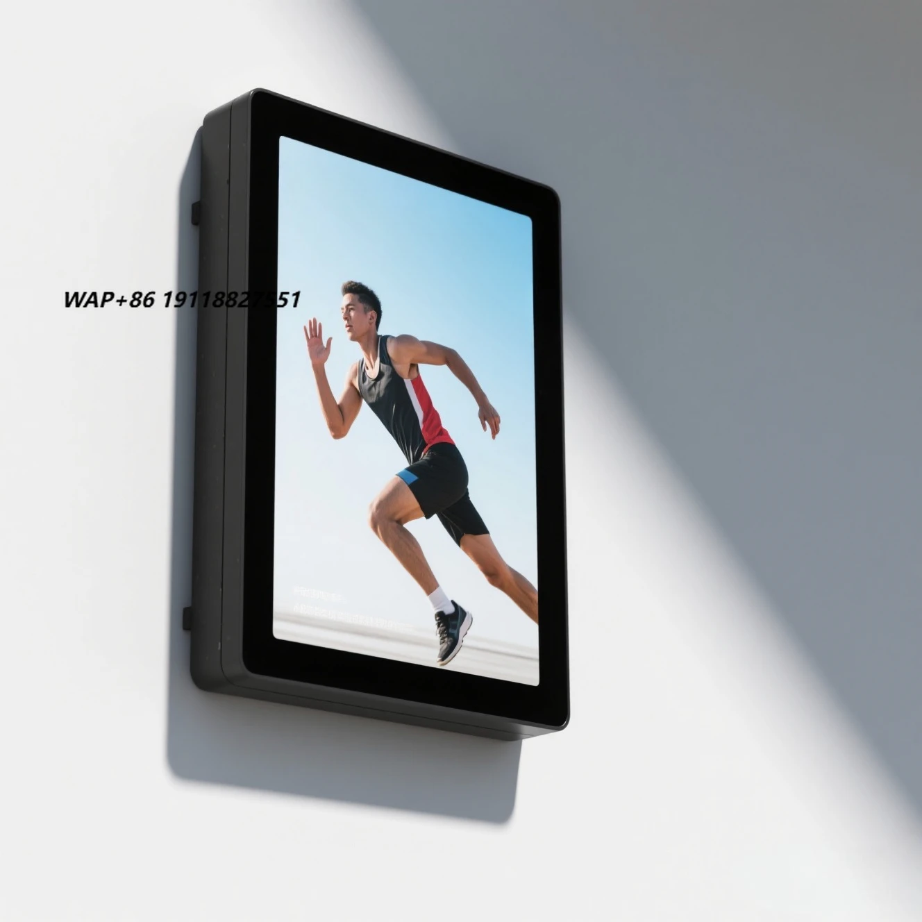 Ultra Slim Design Outdoor Advertising Player Supporting HD Videos and Remote Content Management