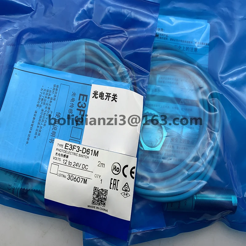 جديد حثي Proximitysensor E3F3-D12 E3F3-D11 E3F3-D31 E3F3-D61 E3F3-D32 E3F3-R61 E3F3-R81 E3F3-D62 E3F3-D82 E3F3-R11 E3F3-R62