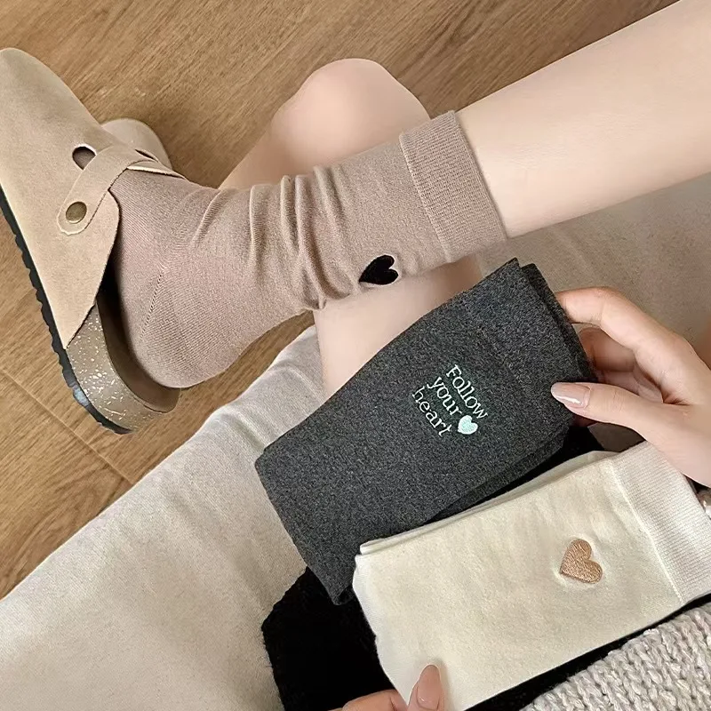 Fashion Socks For Women Autumn New Korean Style Loose Socks Embroidery Heart Trendy Letter Simple Crew Socks Women Street