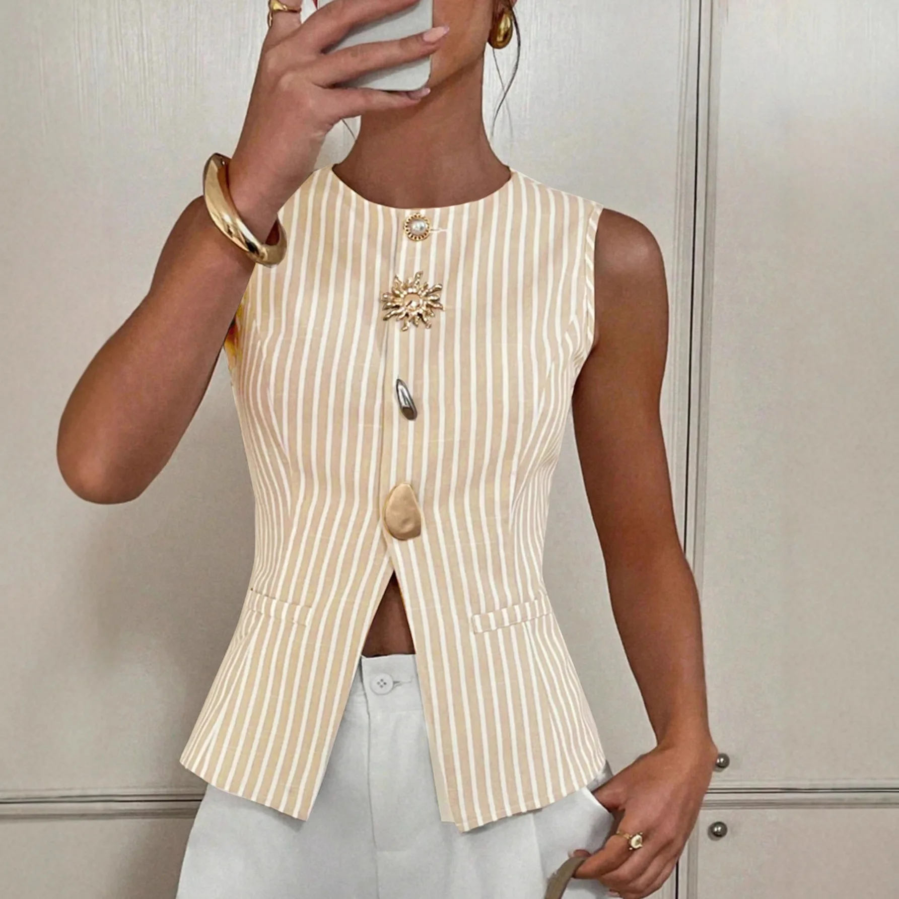 

2026 New Women's Single Breasted Vest Jacket Elegant Striped Round Neck Button Vest Top