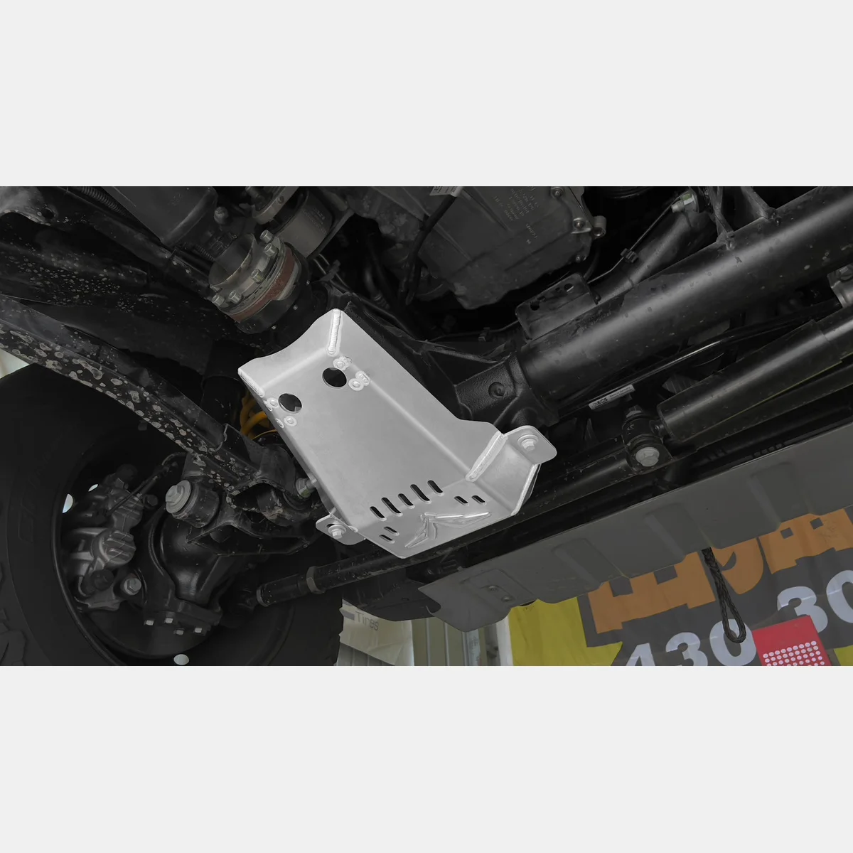 Direktverkauf ab Werk für Motorschutzplatten und Differenzschutzplatten für iOS-Grenadier