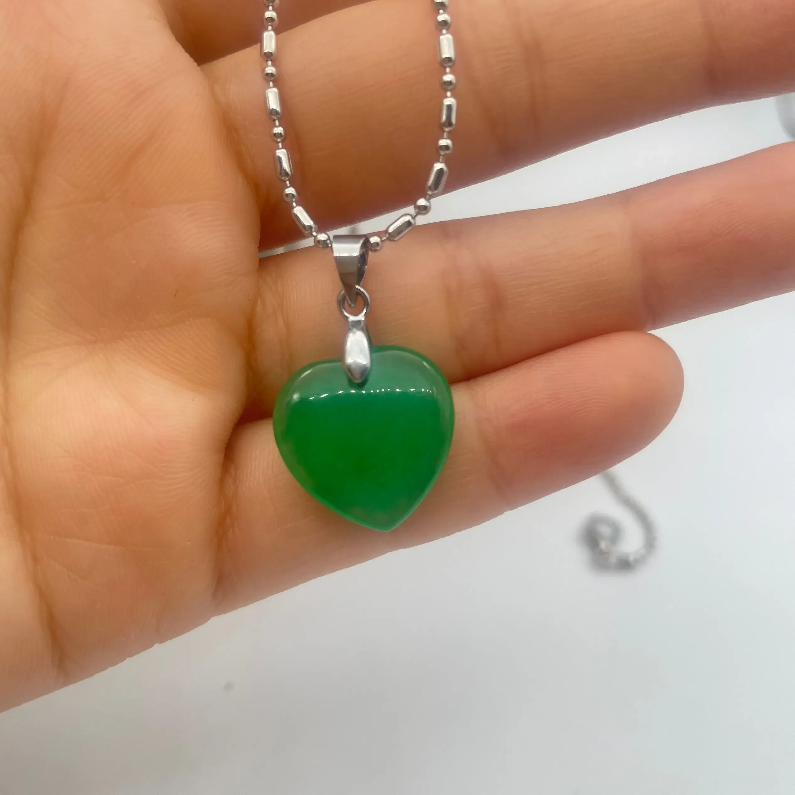 

Women's simple heart-shaped Green Jade Pendant Necklace