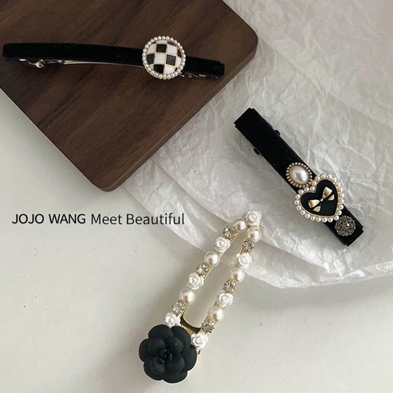 

Korean Style Pearl Hair Clip for Women, Elegant Side & Back Hair Clip for Bangs Flyaways Vintage Hair Accessories