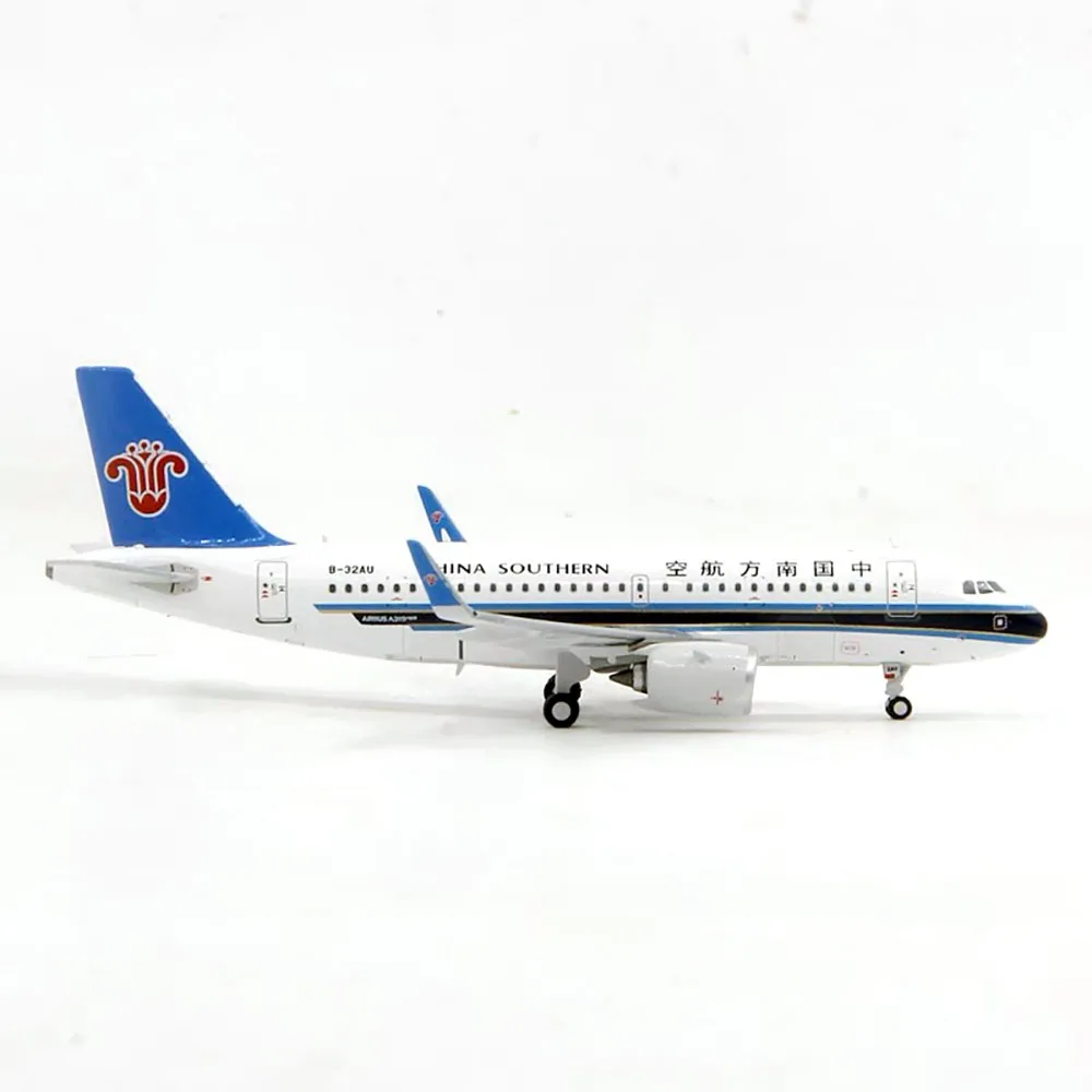 Panda Model 31902 1:400 Scale Southern Airlines A319 neo B-32AU  Aircraft length 8.46 CM Aircraft Model Collectible Toy Gifts