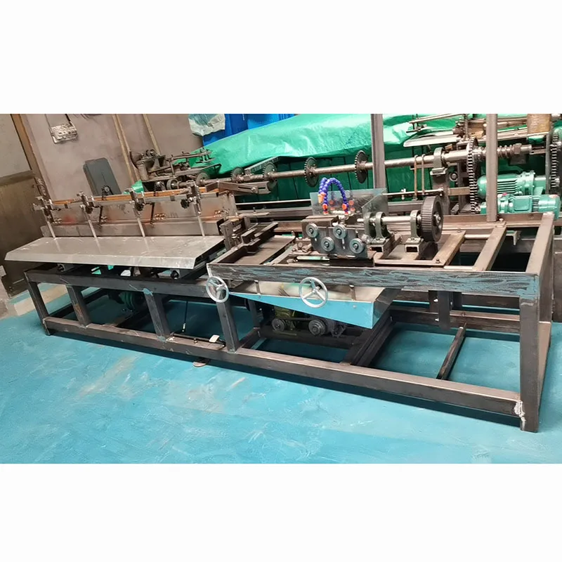 Chain Link Mesh Machine Hydraulic Driving Stable Running Low Noise for Stainless Steel Wire Chain Link Production