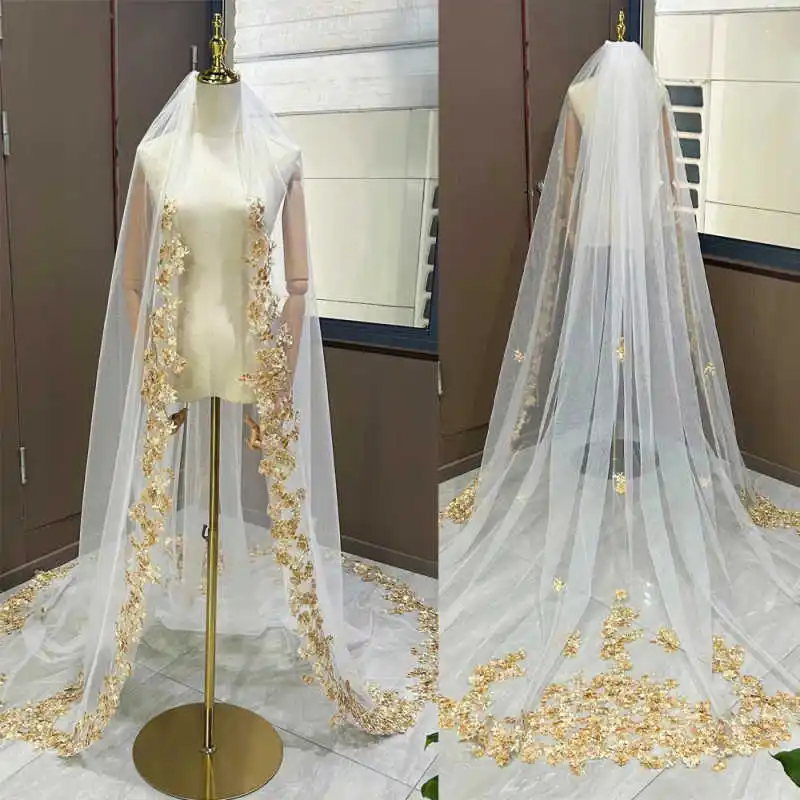 

Elegant One Layer 3D Appliques Bridal Gowns Lace Long Cathedral Length With Comb Wedding Veils Pearls Customized
