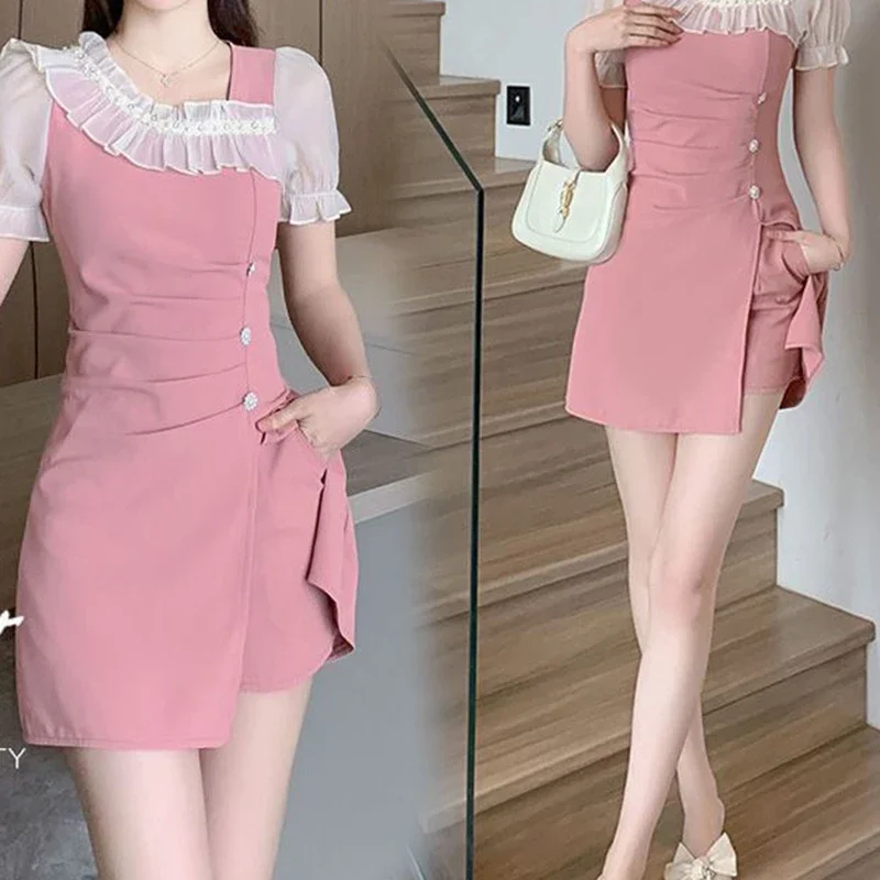 

Pink dress shorts suit women's summer new fashion temperament ruffled design sense niche slim fashion two-piece suit.