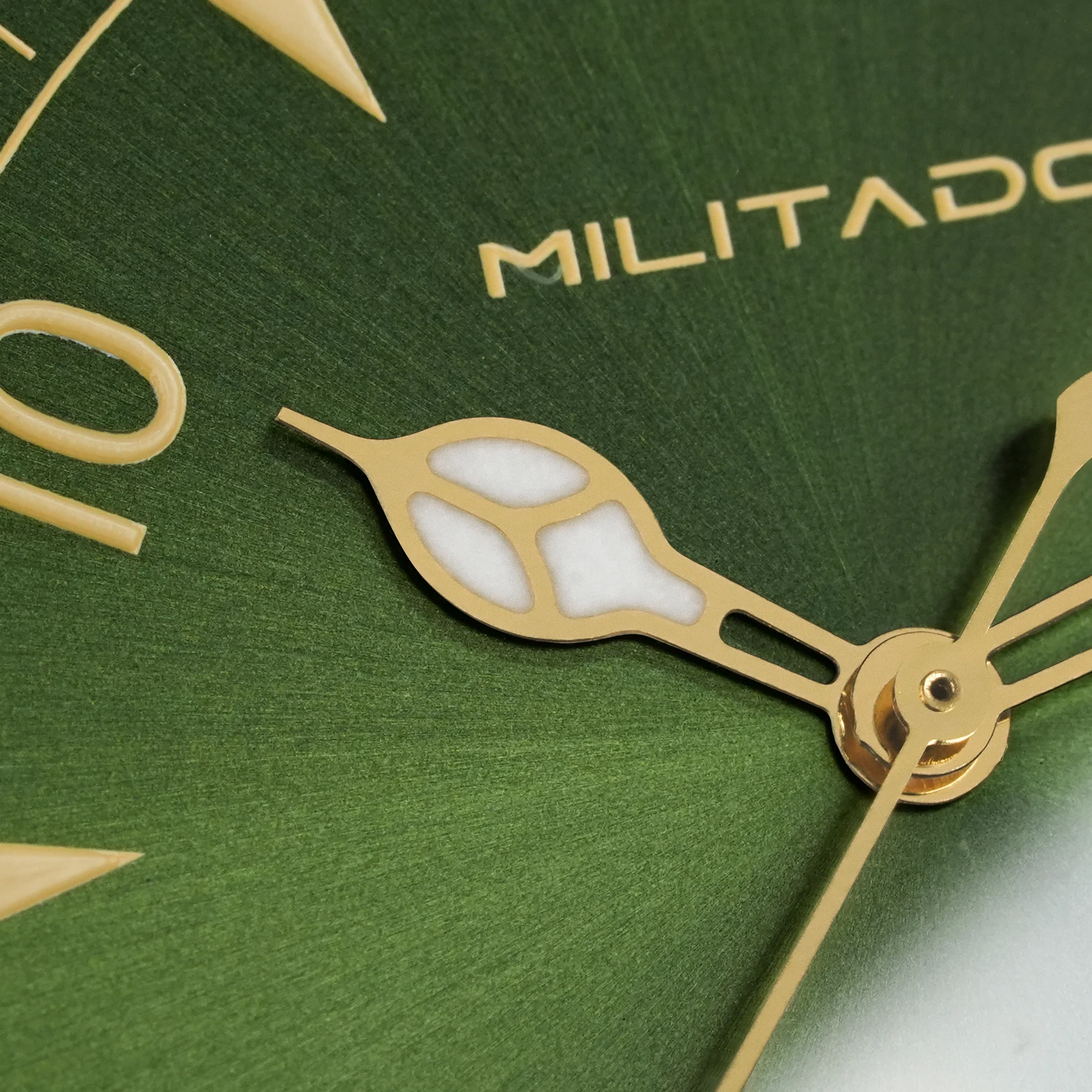 Militado ML08 Vintage Watch VH31 Quartz Movement Domed Sapphire Crystal Wristwatch BGW9 Luminous Vintage 38mm Quartz Watches