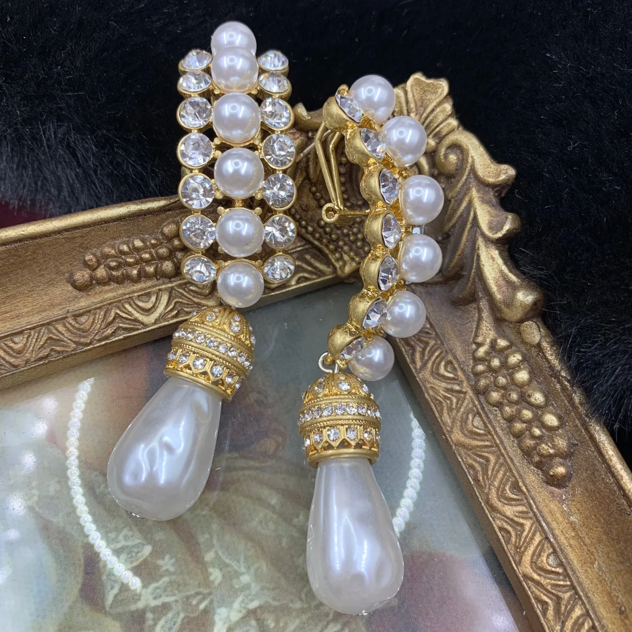 

Серьги Серебряные иглы, инкрустированные бриллиантами, серьги из искусственного жемчуга с каплями воды, элегантные серьги в стиле ретро в дворцовом стиле