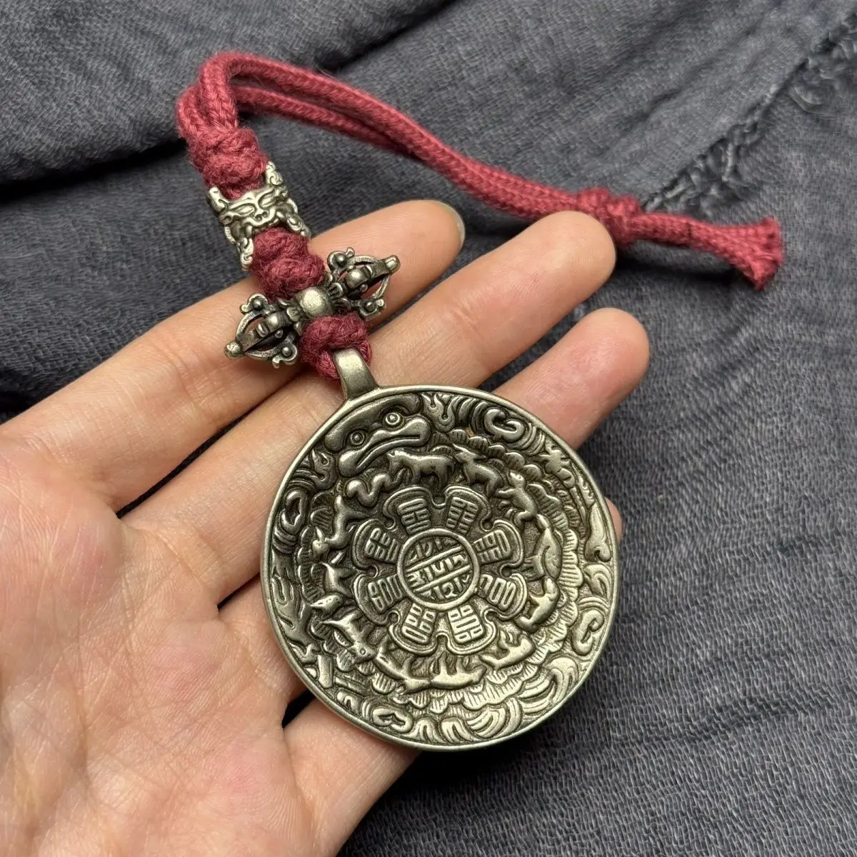 Tibetan nine palaces and eight trigrams amulet Statue Sculpture Figurine Home Decoration
