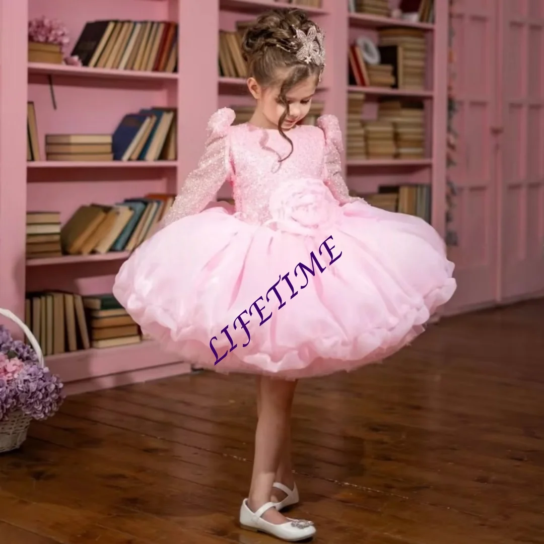 فستان فتاة الزهور اللامع الوردي المخصص مطرز على شكل حرف a طول الركبة وأكمام طويلة فستان زهور ثلاثي الأبعاد لحفلات الزفاف الأولى بالتواصل