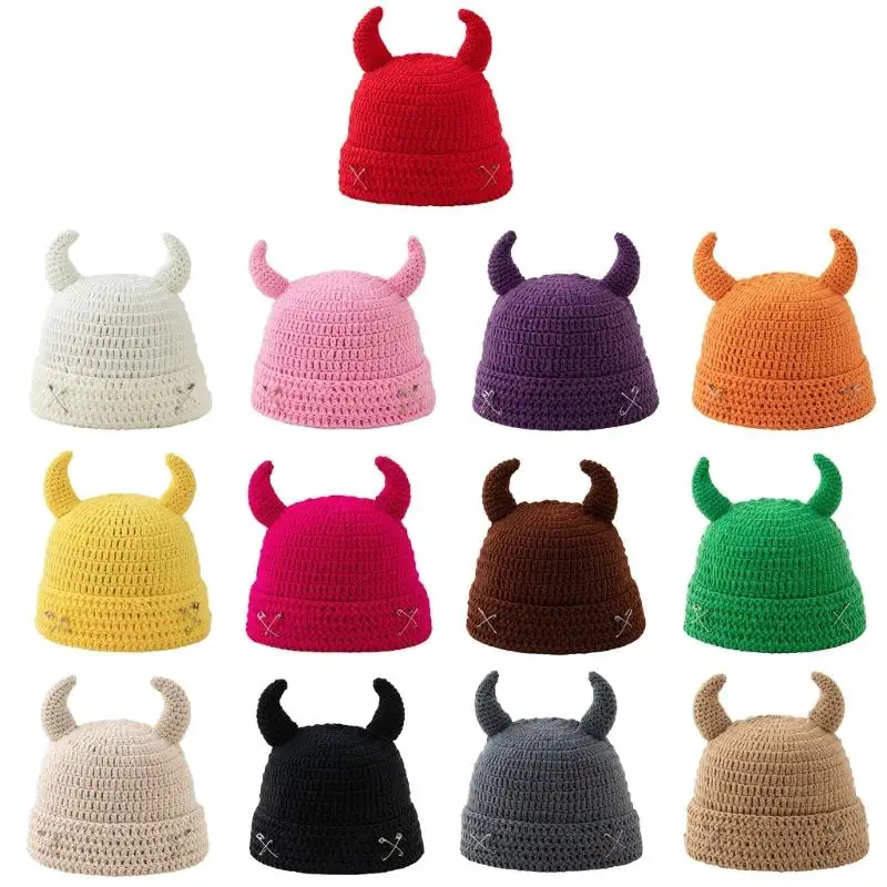 39BD Crochet Devil Horn Hat for Unisex Fall Looks, Brimless Cold-Season Cap with Front Pin Accent for Costume Outfit Wear
