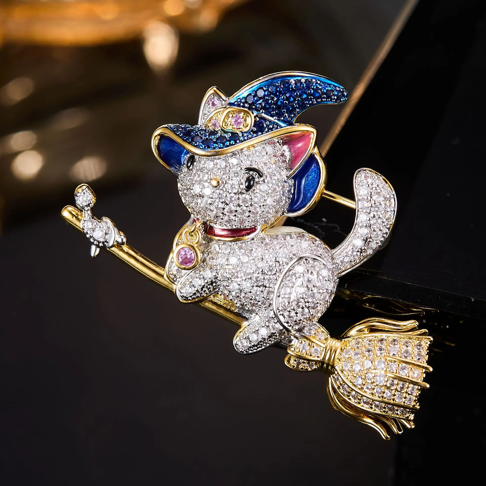 Cute Magic Cat Brooch, Full Zircon Witch Hat Broomstick Pin, Halloween Fun Suit Lapel Accessory for Women