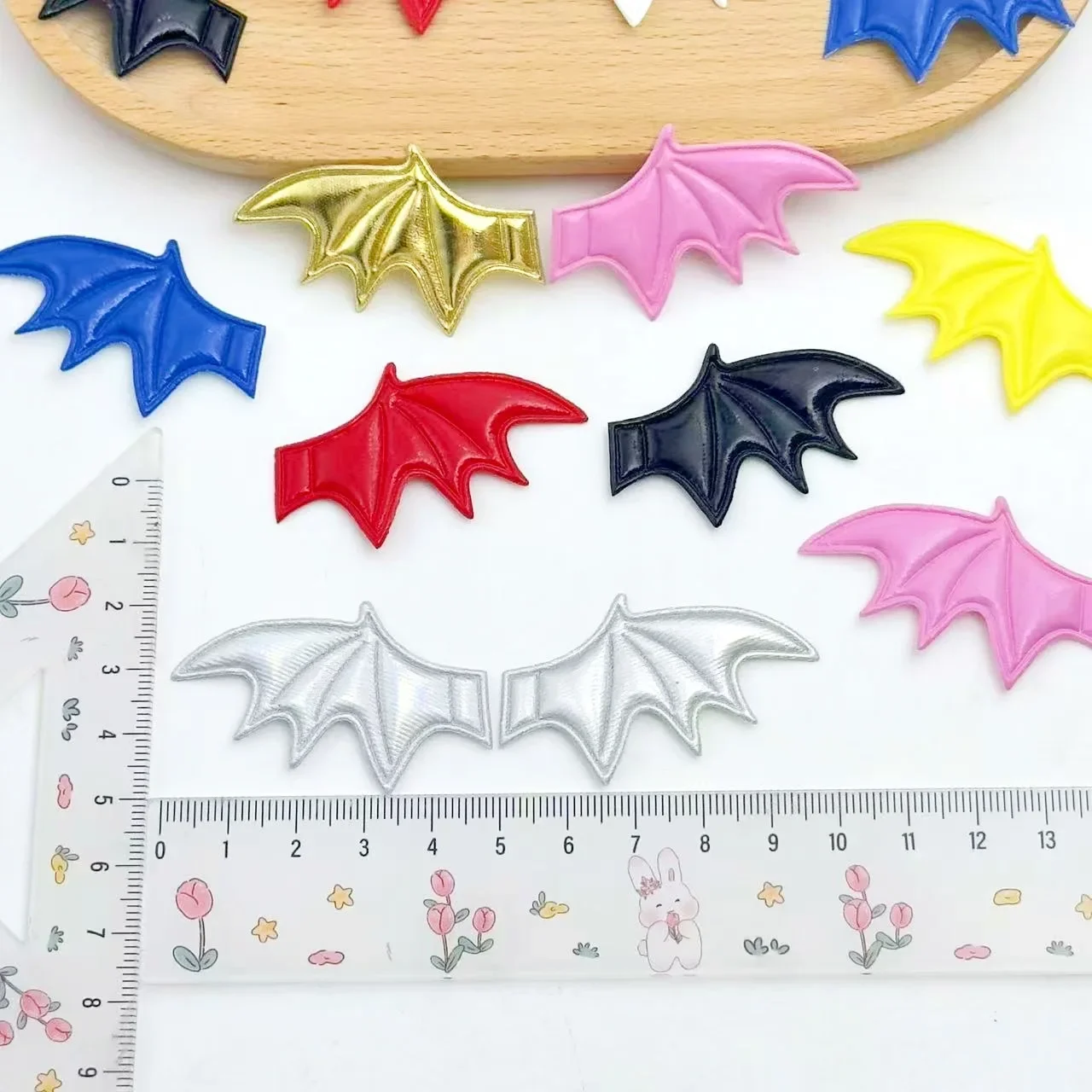 iYOE 20/40pcs Halloween Patent Leather Bat Wing Applique for Handmade DIY Decor Hair Clip Accessories Headwear Patch 3-5cm