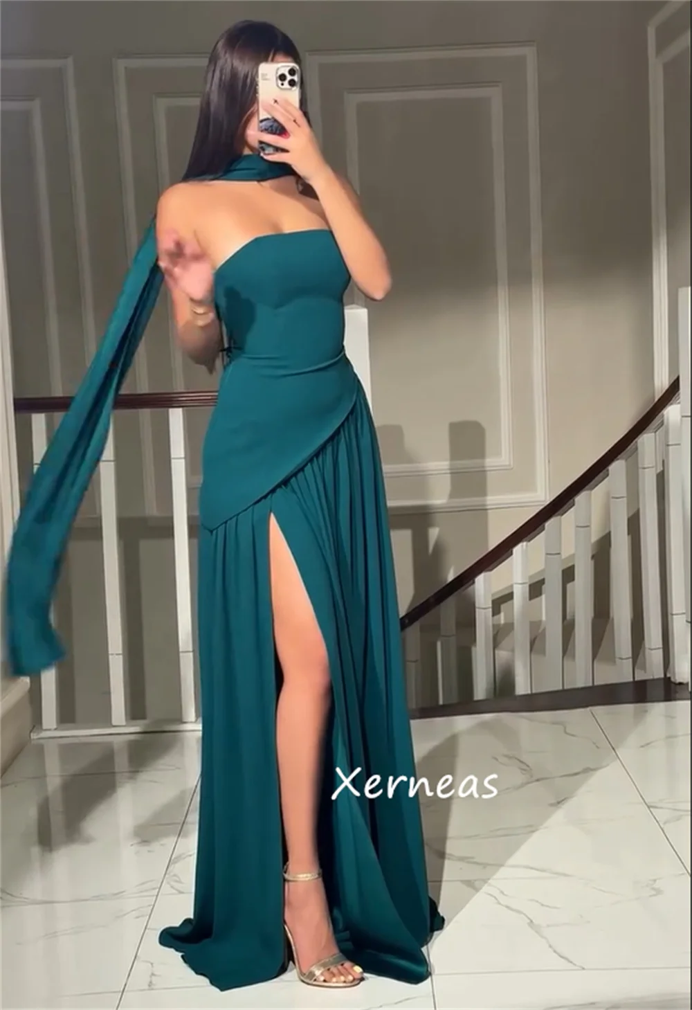 カスタマイズされた絶妙なシフォンプリーツAラインストラップレスロングドレスオーダーメイドの機会パーティーハイクオリティフォーマル