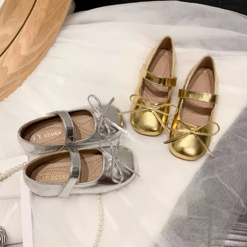 

2024 New Small Fragrant Style Mary Jane Girls' Soft soled Leather Shoes Gold Silver Princess Shoes Butterfly Knot Single Shoes