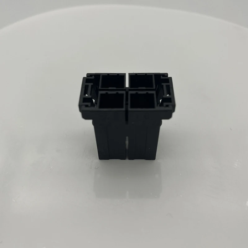 A06B-6110-K200 K201 K202 Power Line connector (4pin) For Fanuc Servo Amplifier New