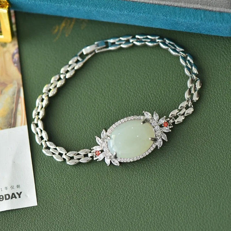 

Copper Inlaid White Jade Egg Surface Fashion Bracelet Women's Model