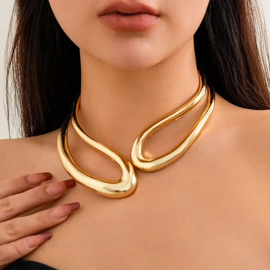 Przesadne geometryczne skręcone dwuwarstwowe Chokers naszyjnik dla kobiet Punk luksusowe ciężkie metalowe momenty obroża łańcuszek Party biżuteria