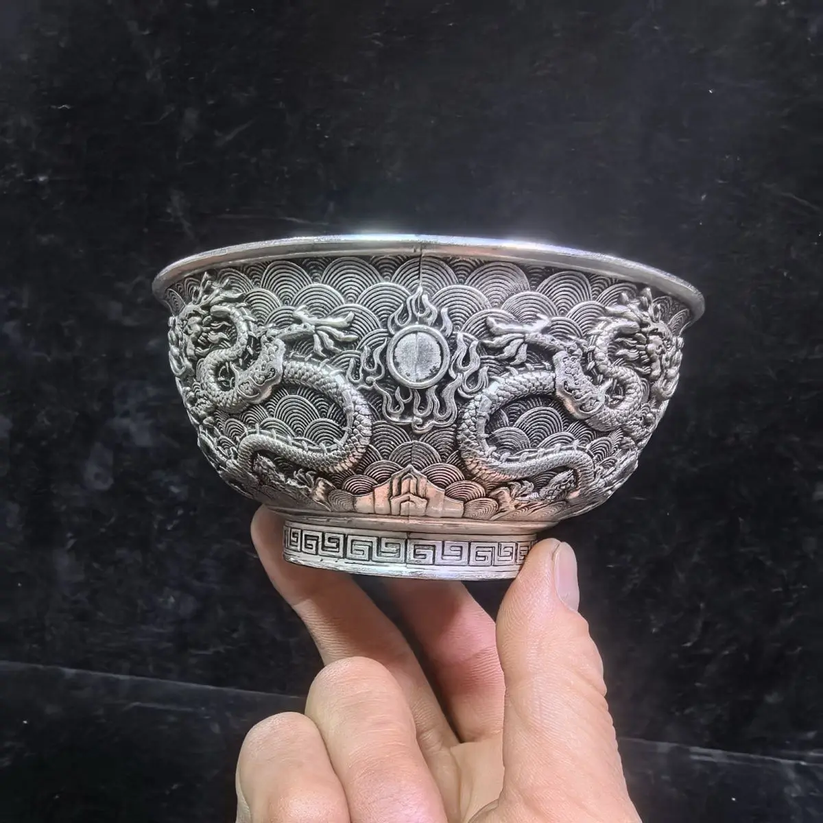 Antique old objects relief double dragon play beads copper bowl Kowloon bowl pure copper silver-plated ornament