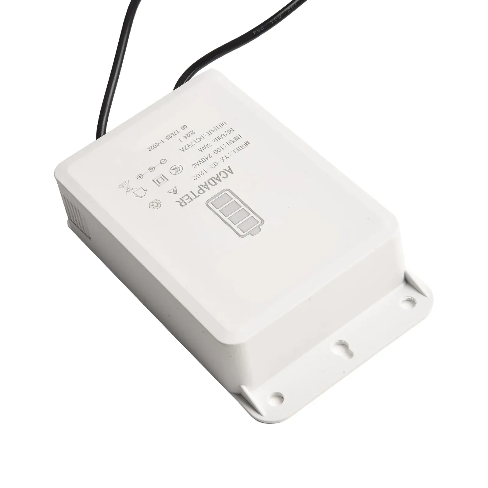 UPS Adaptor Daya Tak Terputus Panjang Garis DC 20CM untuk Kamera Keamanan Perlindungan Elektromagnetik Kontrol Frekuensi Tetap