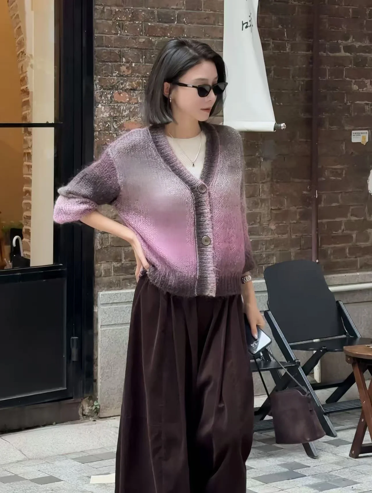 

Новый осенне-зимний кардиган Zhou с V-образным вырезом, универсальный вязаный свитер с длинными рукавами, теплый, для повседневной носки, модный