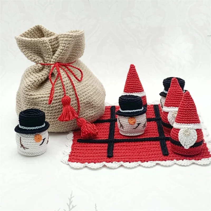 New Hand crocheted TicTac Toe For Kids Thinking Training Santa Claus Snowman Daemon Board Game Strategy Game Education toy