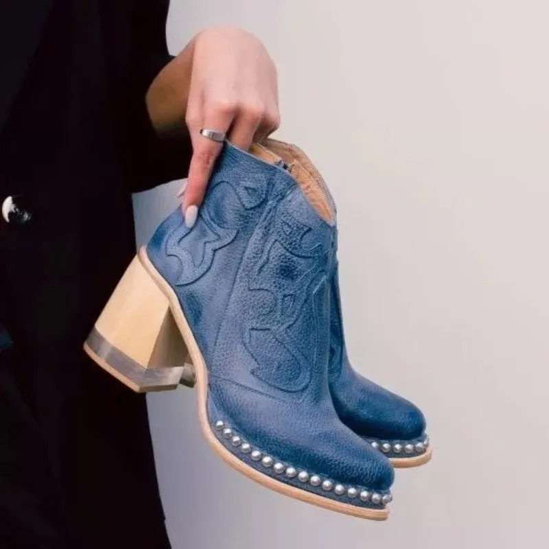 Luxuriöse Damenstiefel aus Leder mit Britischem Stickerei-Design, Knöchelstiefel mit Reißverschluss und Blockabsatz, Modische Pumps in Übergrößen, Designer-Damenschuhe