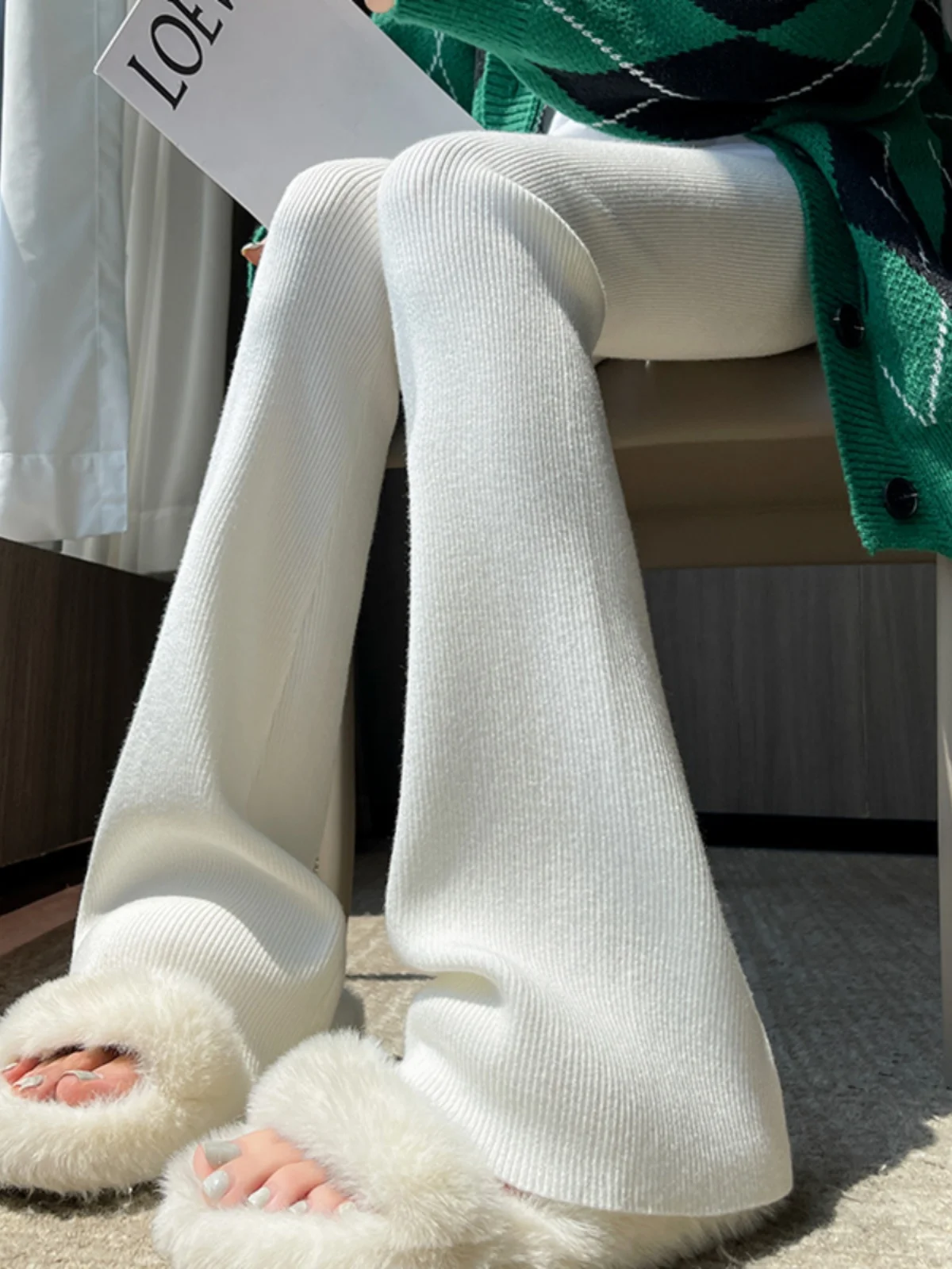 

Утепленные белые вязаные брюки микро-клеш для женщин, осенне-зимние, новые, с высокой талией, утягивающие, фасон «клеш», цвета «рисовые лапши»