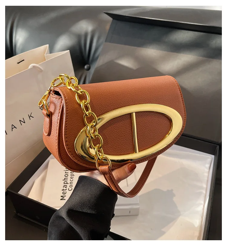 

2025 Fall Chain Box Bag - PU Leather Crossbody Purse, Structured Shoulder Tote, Metallic Accents, Minimalist Work Bag