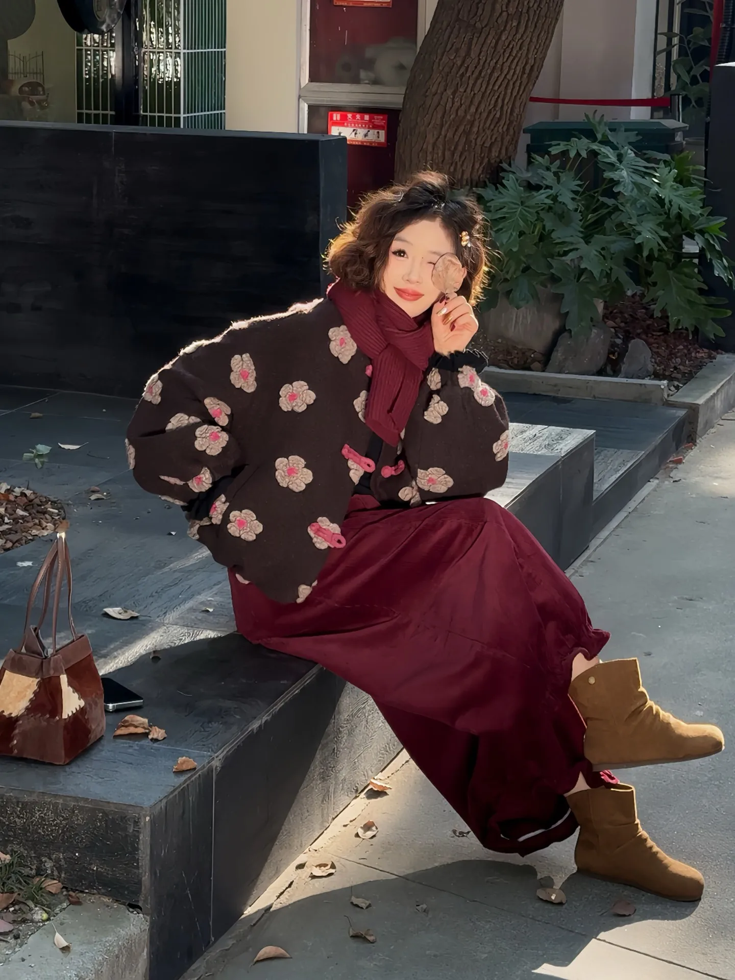 

New Chinese Sle Handmade Woolen Felt Hook Flower down Jaet Yolo Flower Sea White Du down Quilted Coat Warm Loose Fit