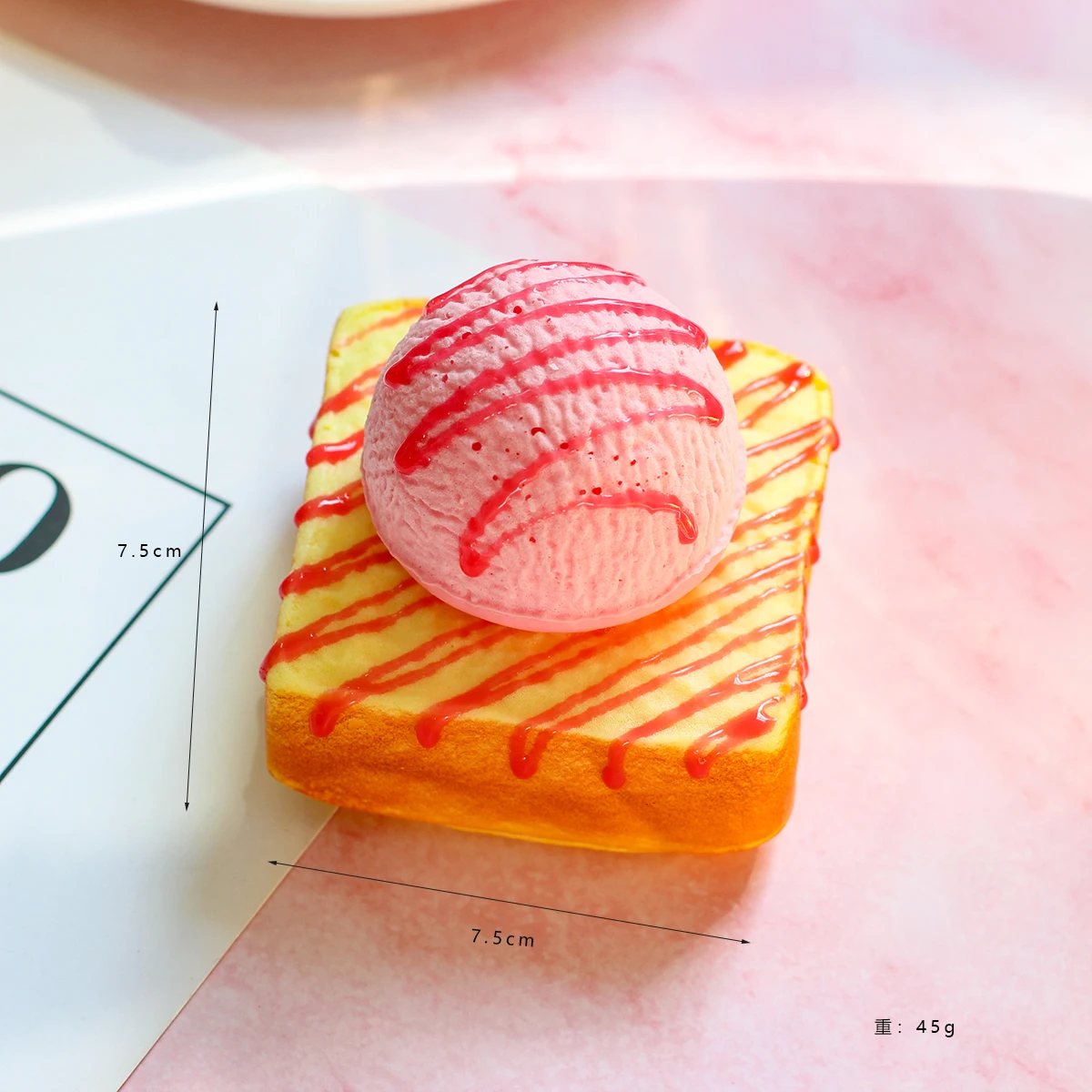 1 Stück Croissant-Horn/Toast-Eiscreme-Reisball mit langsamem Rückprall und Knetdekor