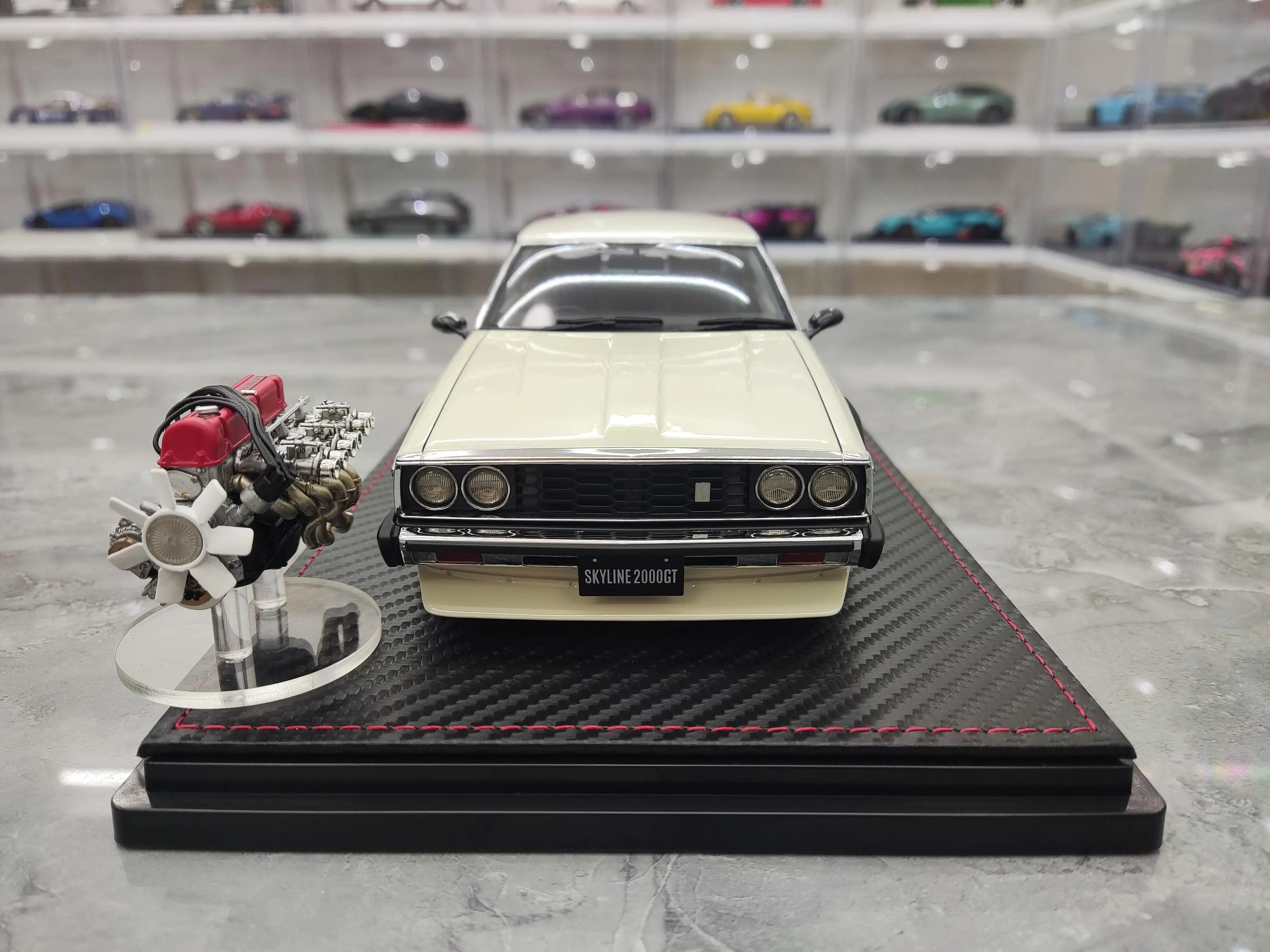 Modelo estático do carro do metal com motor, edição limitada, presente do brinquedo, resina, Skyline 2000, GTES C210, simulação do JDM, 1:18