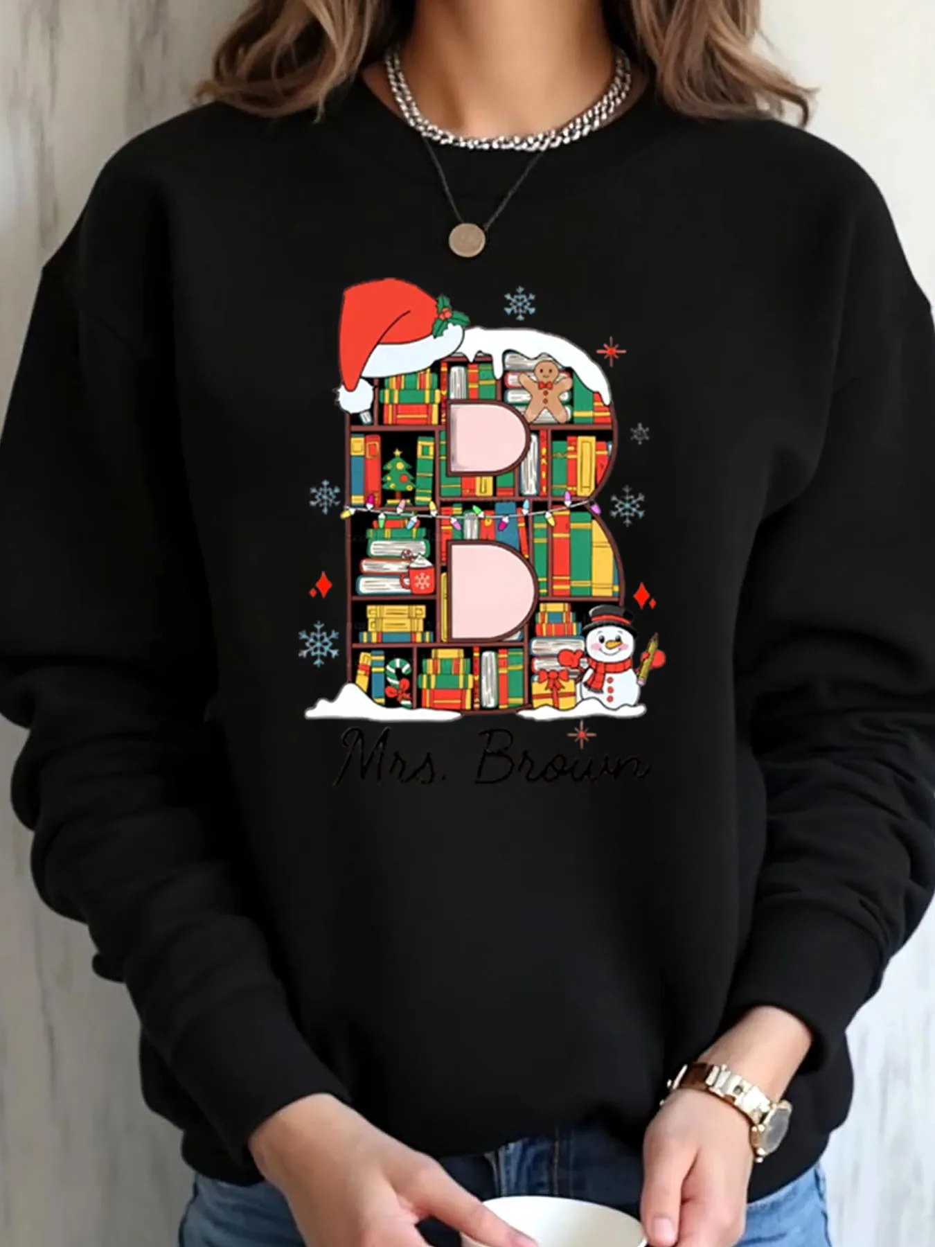 

Женская толстовка большого размера с рождественской буквой B, дизайн книжной полки со снеговиком и пряником, миссис Браун, уличная одежда с принтом