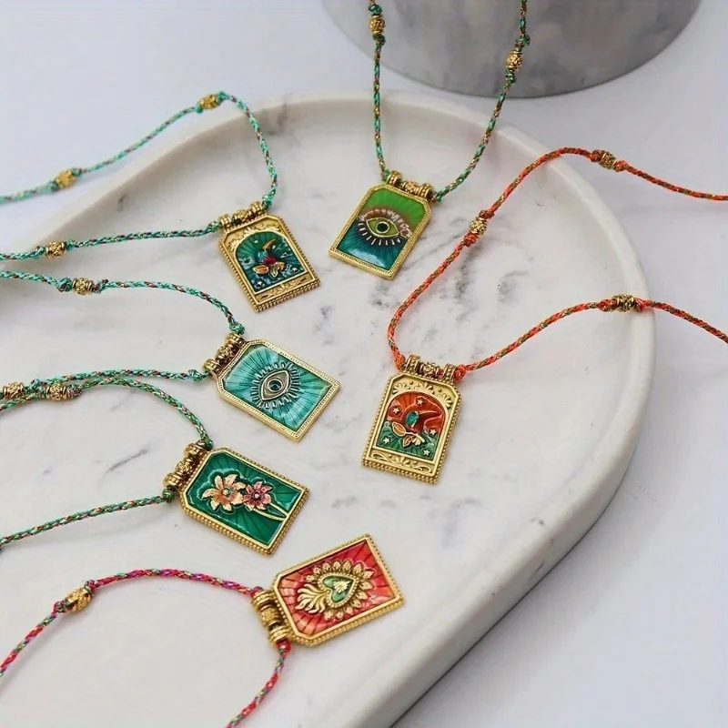 

Retro Style Tarot Love Eyes Flame Pendant Necklace Women's Fashion