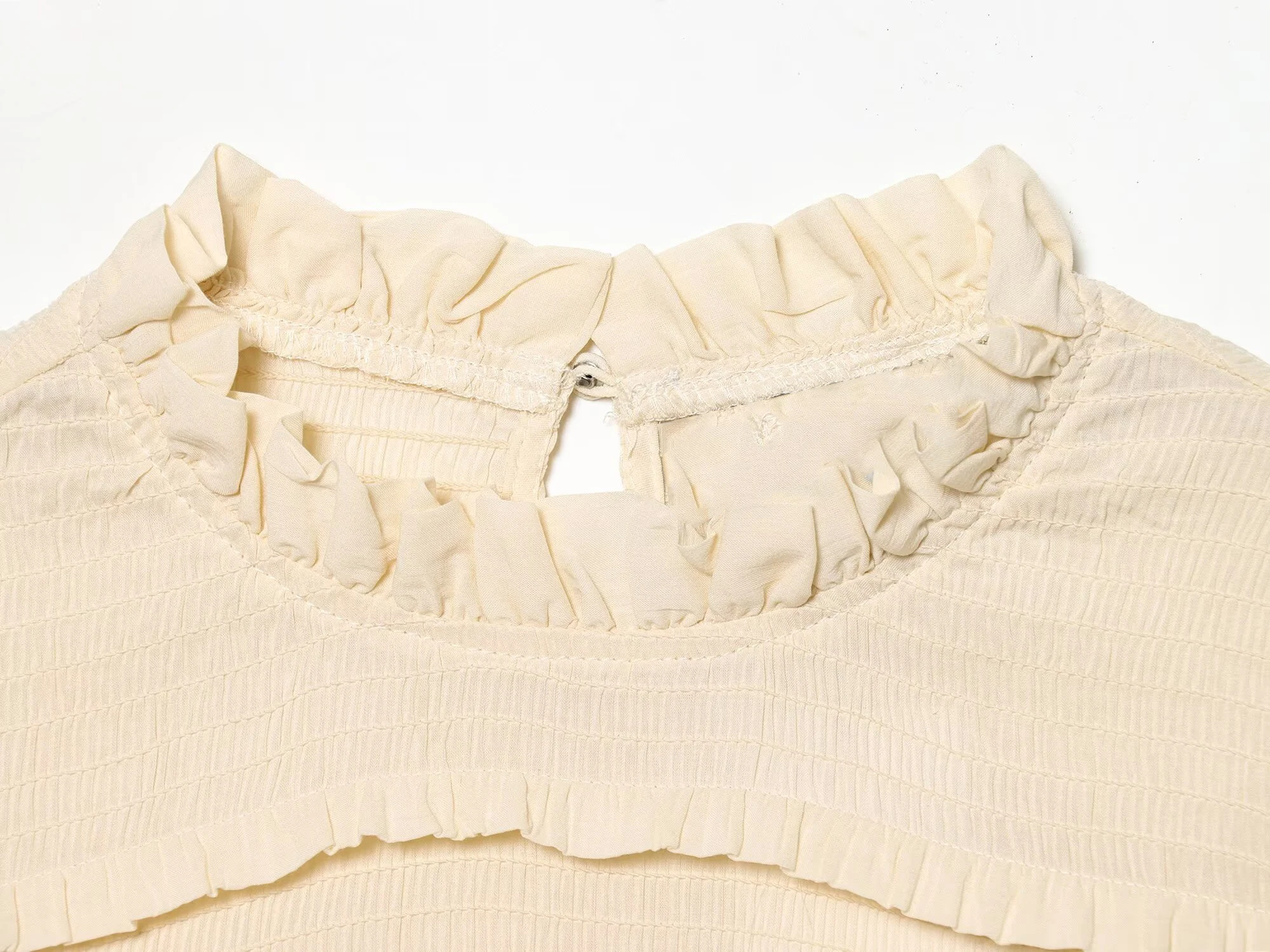 KONDALA Chic Pleated Beige O-Neck Women Solid Blouse Fashion 2026 Spring Elegant Full Sleeve Modern Elegant Tiered Casual Shirt