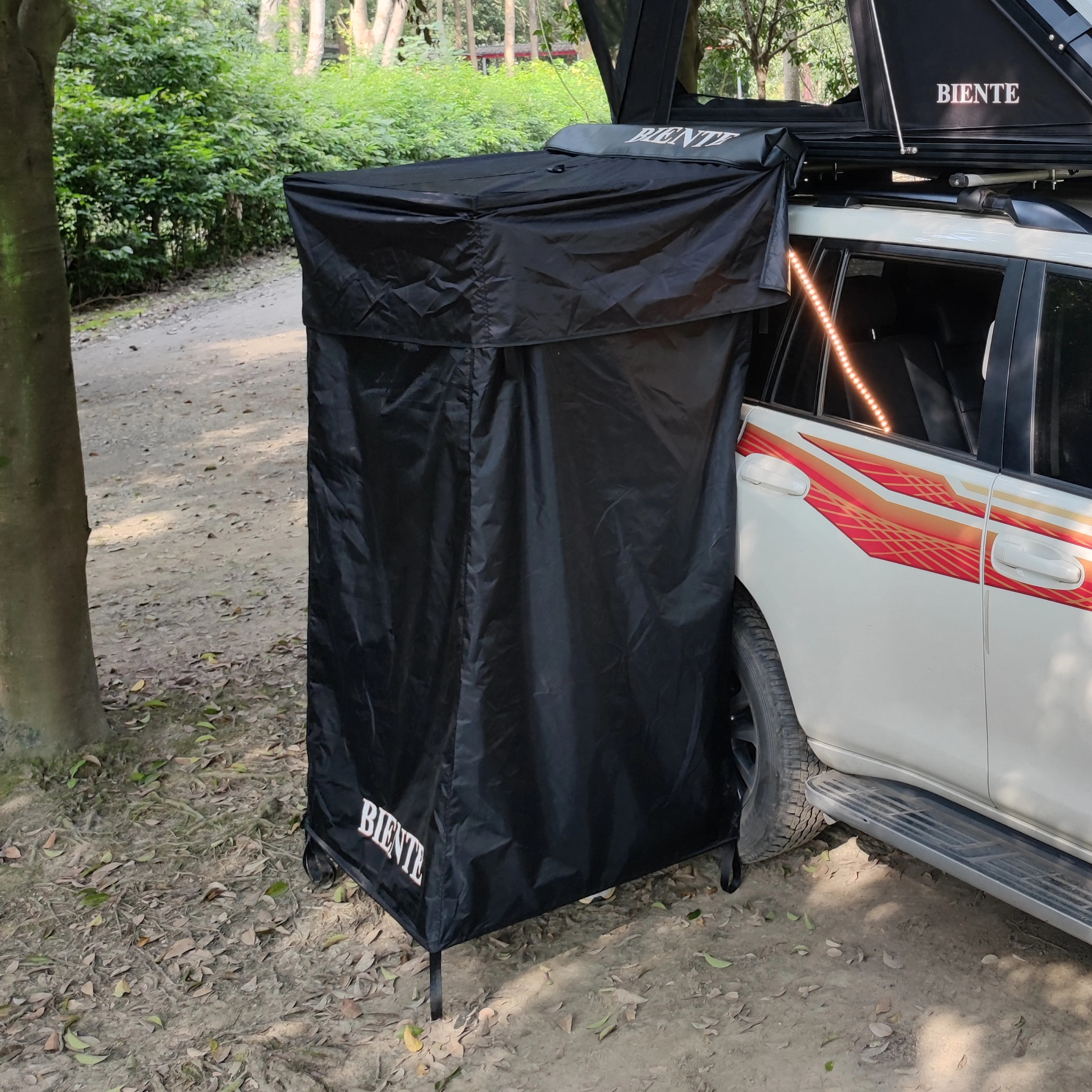 Outdoor Camping Shower Tent 420D Oxford Waterproof Roof Awning for Car Side Shower Roof Rack Use Four-Season Portable Design