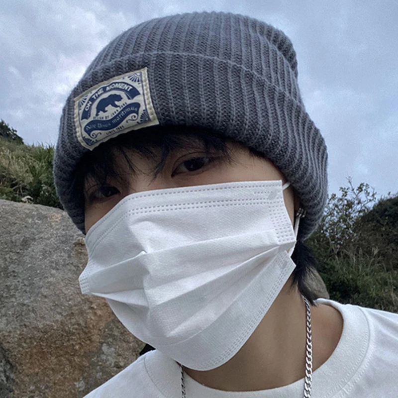 الخريف الشتاء محبوك قبعة للرجال النساء الهيب هوب Skullies البطيخ قبعة موضة الشرير الكروشيه بونيه Kpop بلون زوجين بيني